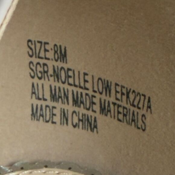 Sugar Noelle Low Patent Nude Open Toe Strappy 2 Inch Block Heels. 8. NEW IN BOX. - Picture 4 of 6